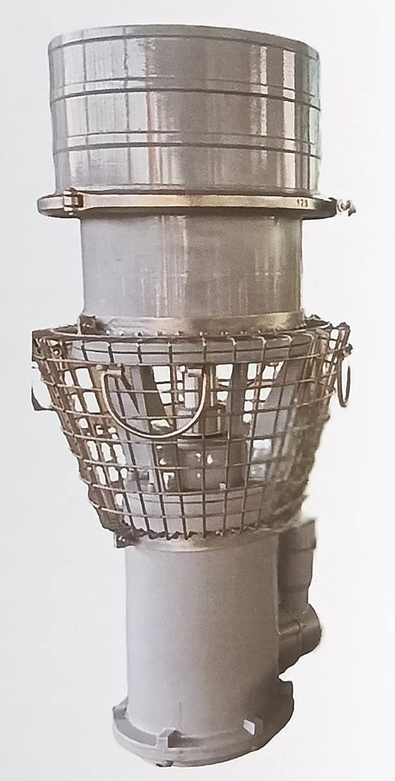 High-flow cast stainless steel pump body with a stainless steel wire strainer cage
